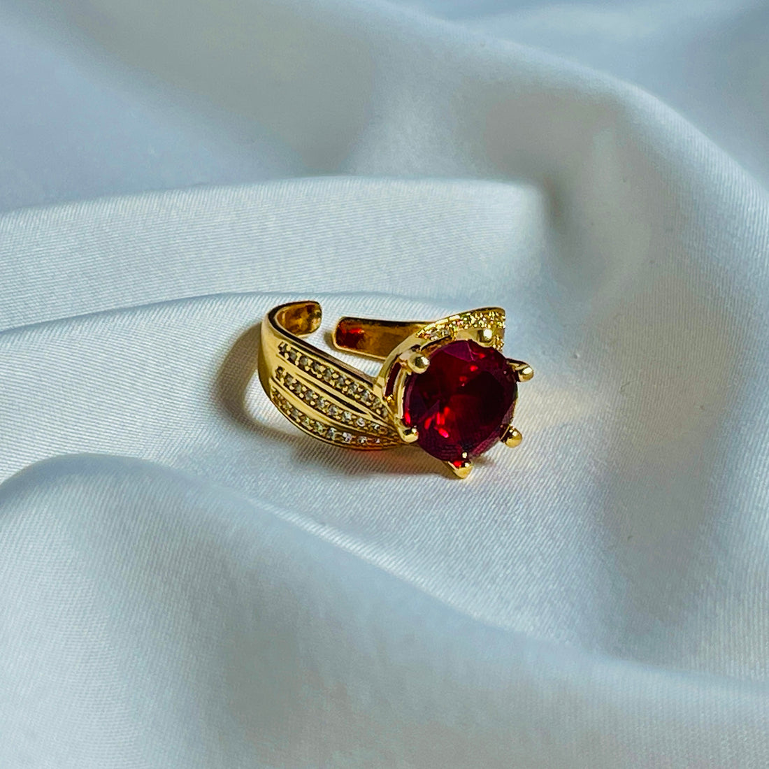 Crimson Empress Golden Ring With Red Stone