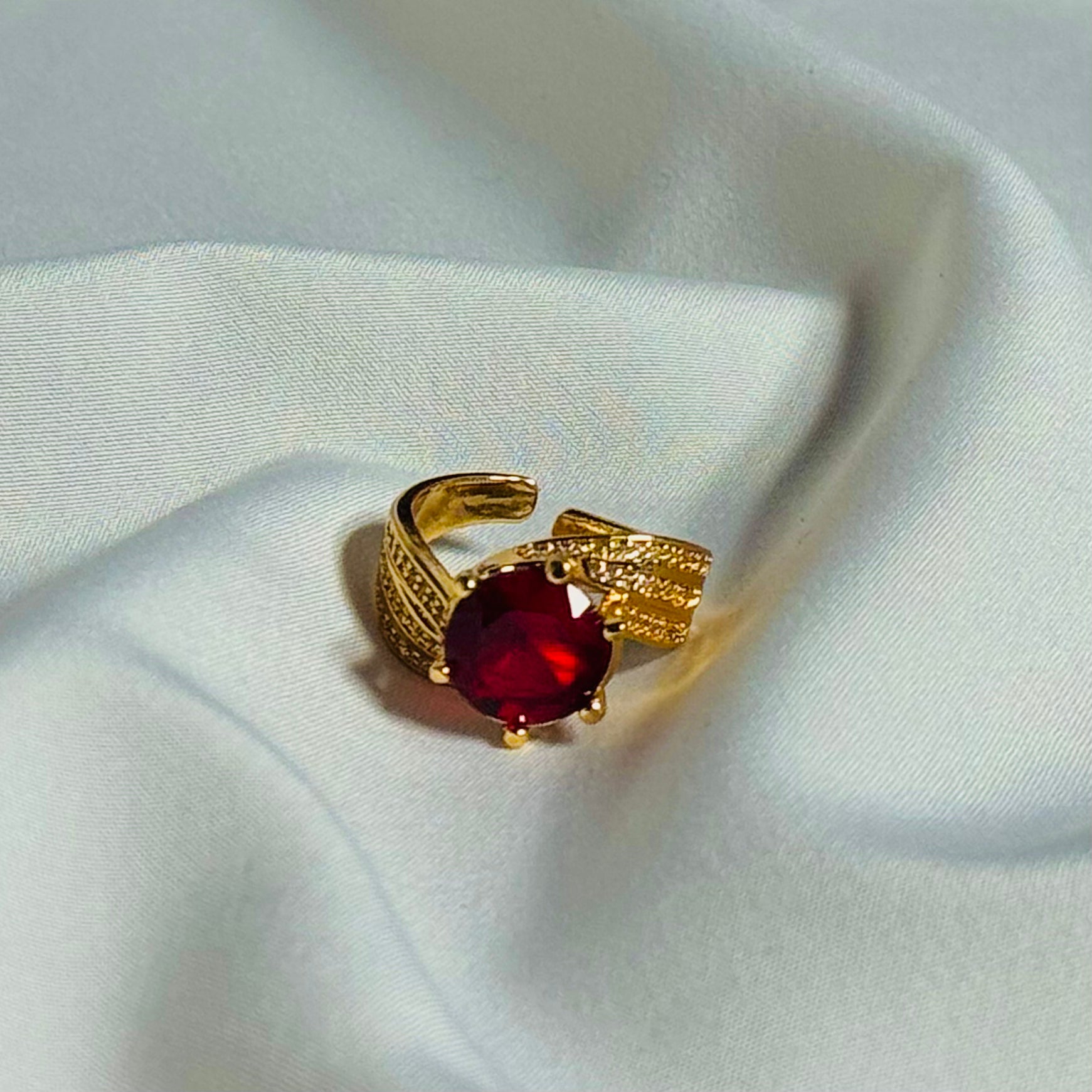 Crimson Empress Golden Ring With Red Stone