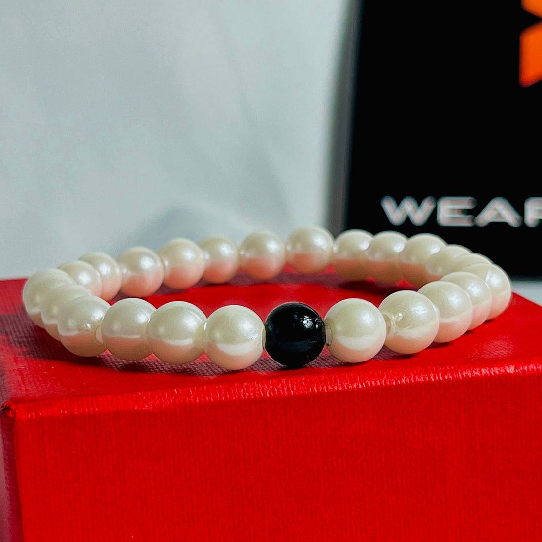 White Pearl Bead Bracelet with Black Accent