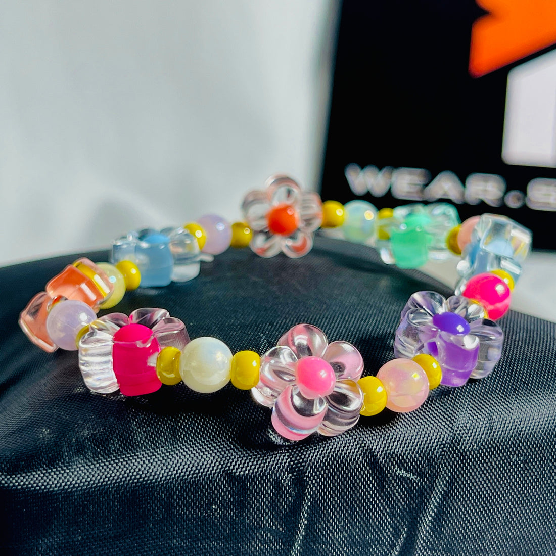 Bloom Pop Bracelet Multicolor Daisy Charm For Kids